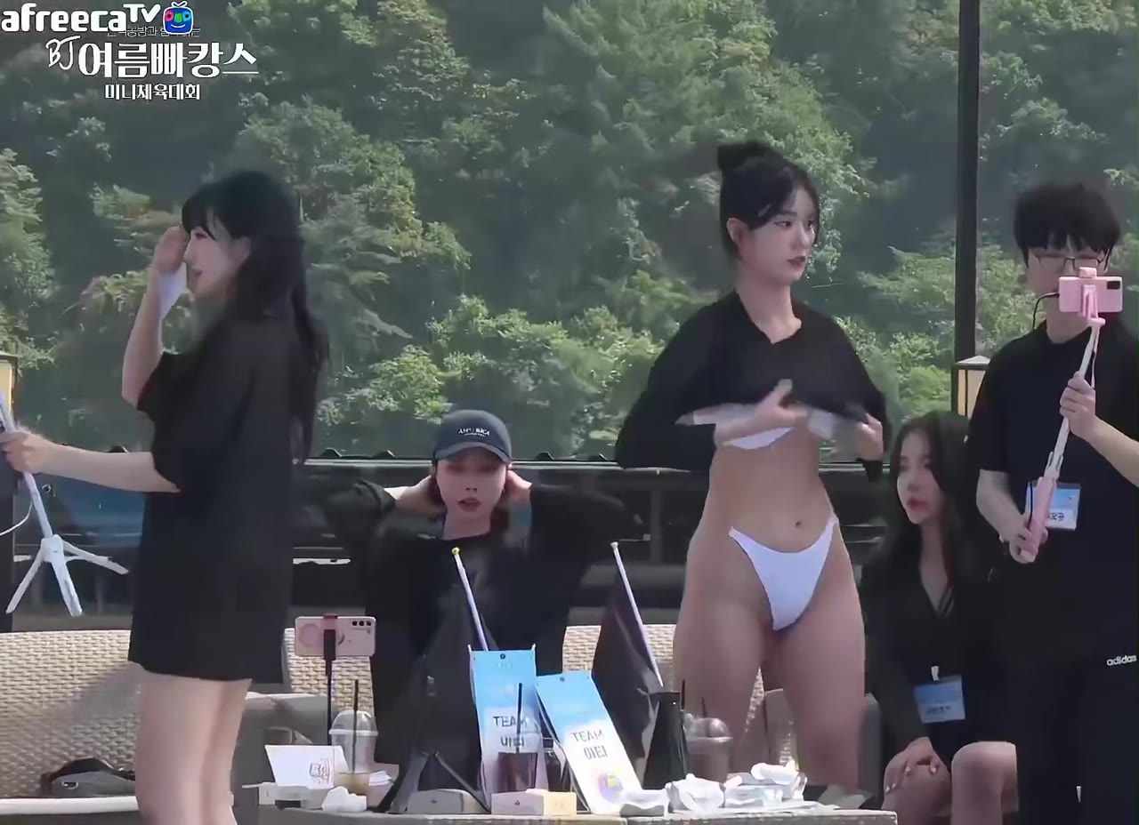 喜欢韩国综艺!他们的尺度太大了! #韩国 #综艺 无不良引导 !(视频 1/1)