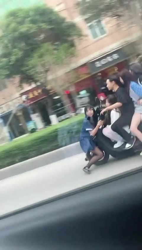 集美 #超载 羡慕不来（视频 1/1）