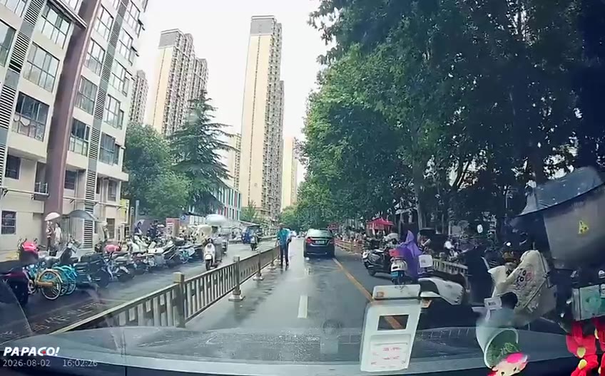 想 #碰瓷 ？去你大爷（视频 1/1）