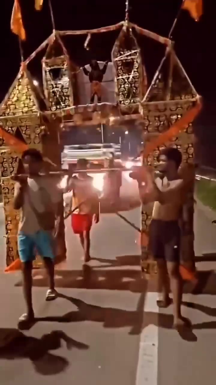👅 目标太大了 撞你 #车祸（视频 1/1）