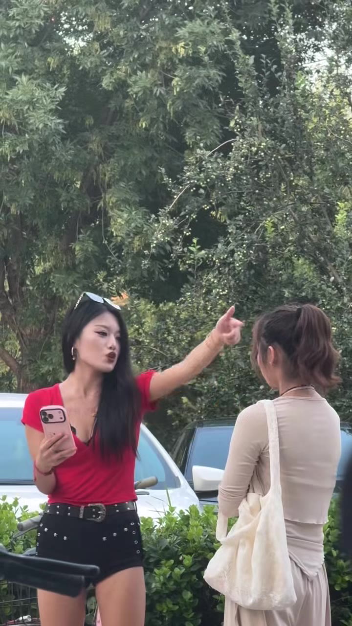 #女人打架 #美女 搞起来了（视频 1/2）