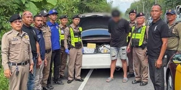 #印尼新闻 亚齐查获325公斤冰毒,一条泰国跨境贩毒网络浮出水面 印尼警方2026年7月30日通报案情,6月23日执法人员在亚齐省洛修马威拦截一辆本田SUV,…