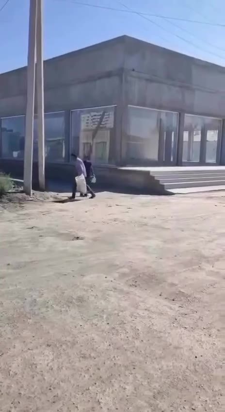 砸的挺准哈（视频 1/1）